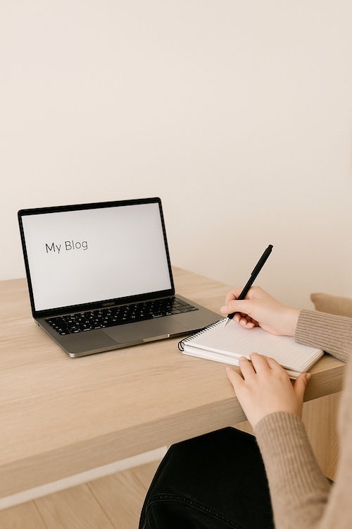 christian woman blogging prophetic prompts